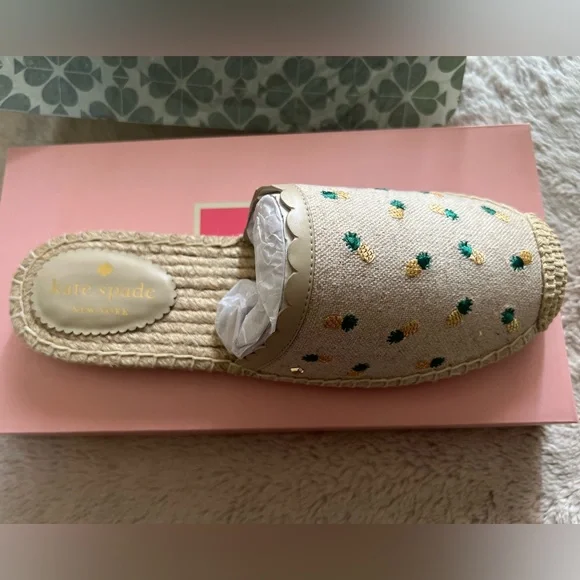 Kate Spade Pineapple Canvas Mules, Size 7, NWT - Picture 1 of 6